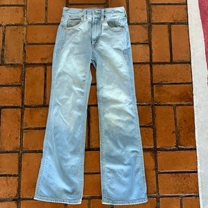 GAP light wash Vintage Flare High Rise jean, size 24/ 00 P